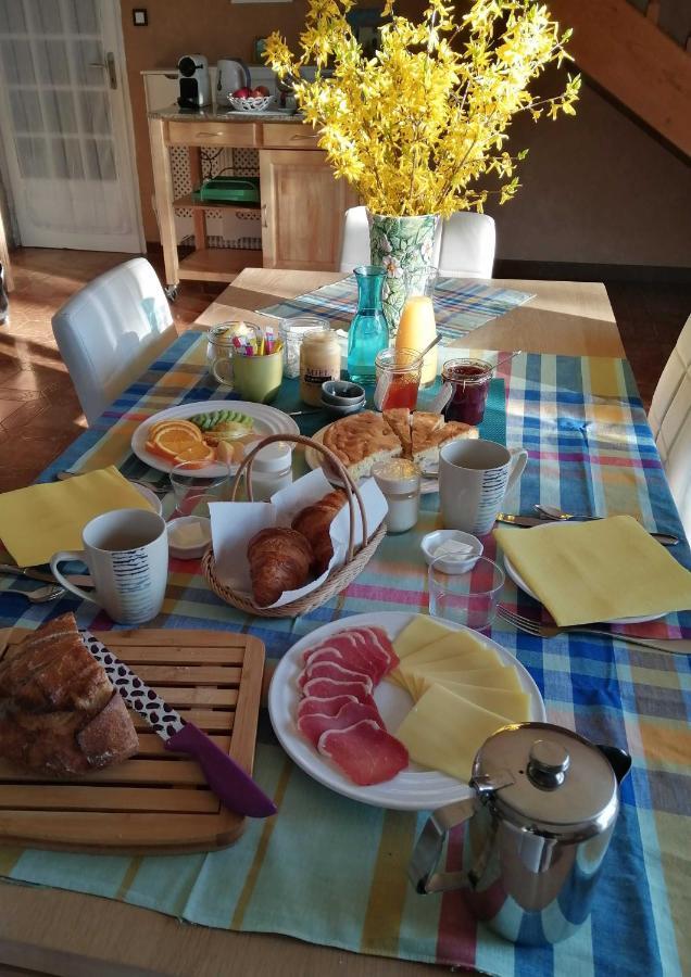 Bed and Breakfast Alabrena Feneyrols Esterno foto