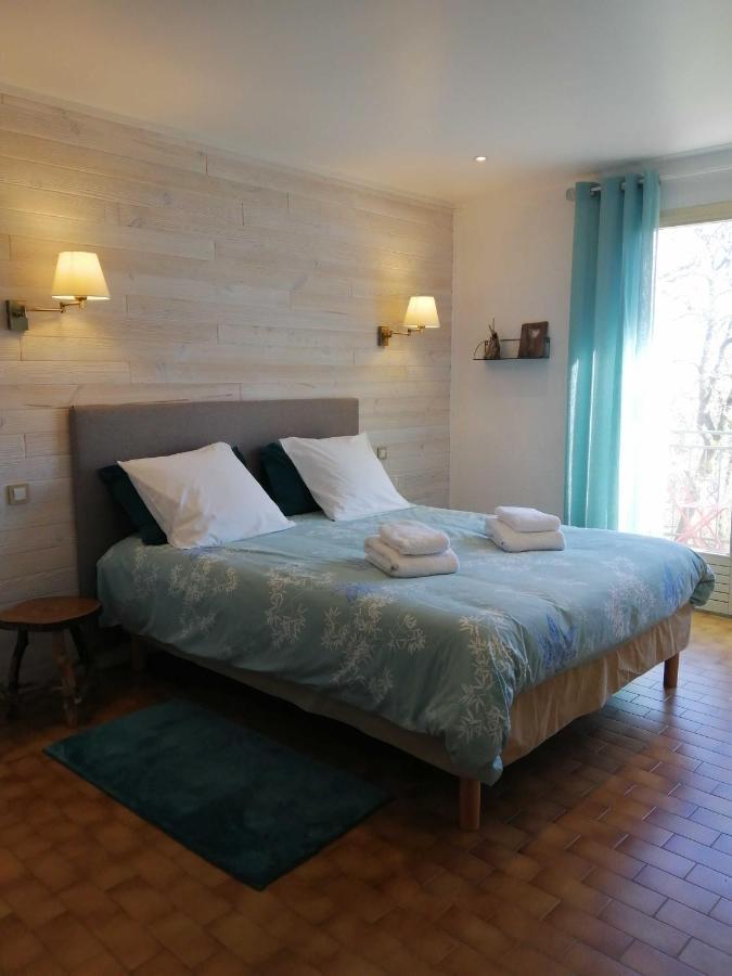Bed and Breakfast Alabrena Feneyrols Esterno foto